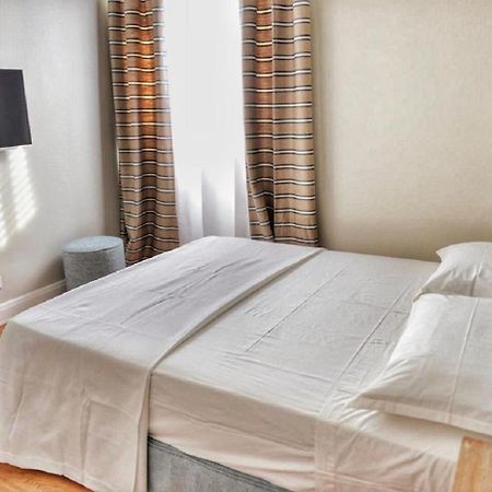 Domus D'Angelo B&B Формія Екстер'єр фото