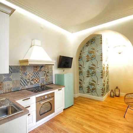 Domus D'Angelo B&B Формія Екстер'єр фото