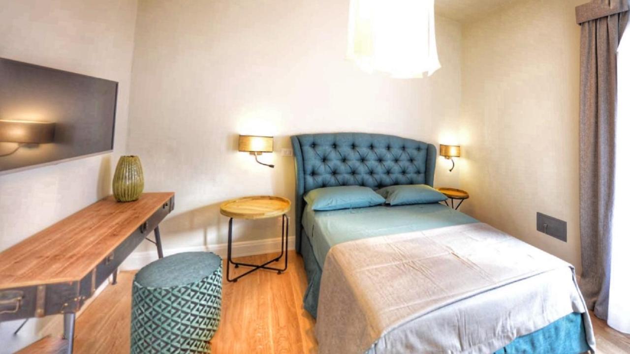 Domus D'Angelo B&B Формія Екстер'єр фото