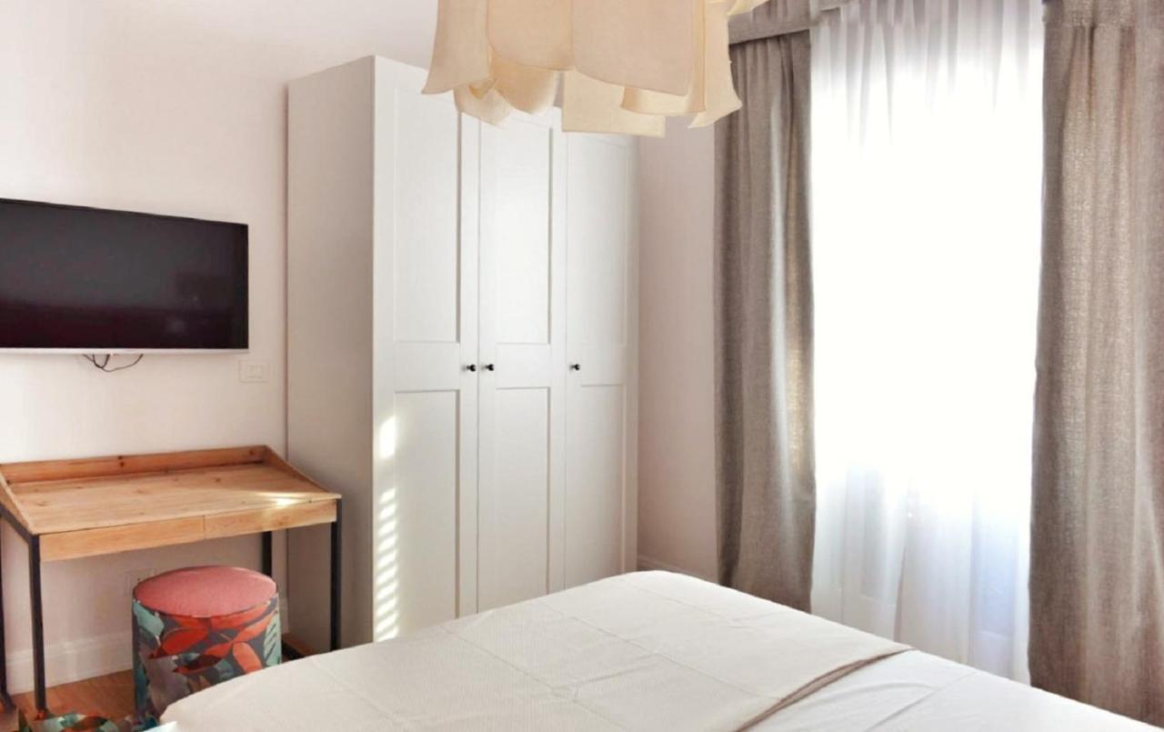 Domus D'Angelo B&B Формія Екстер'єр фото