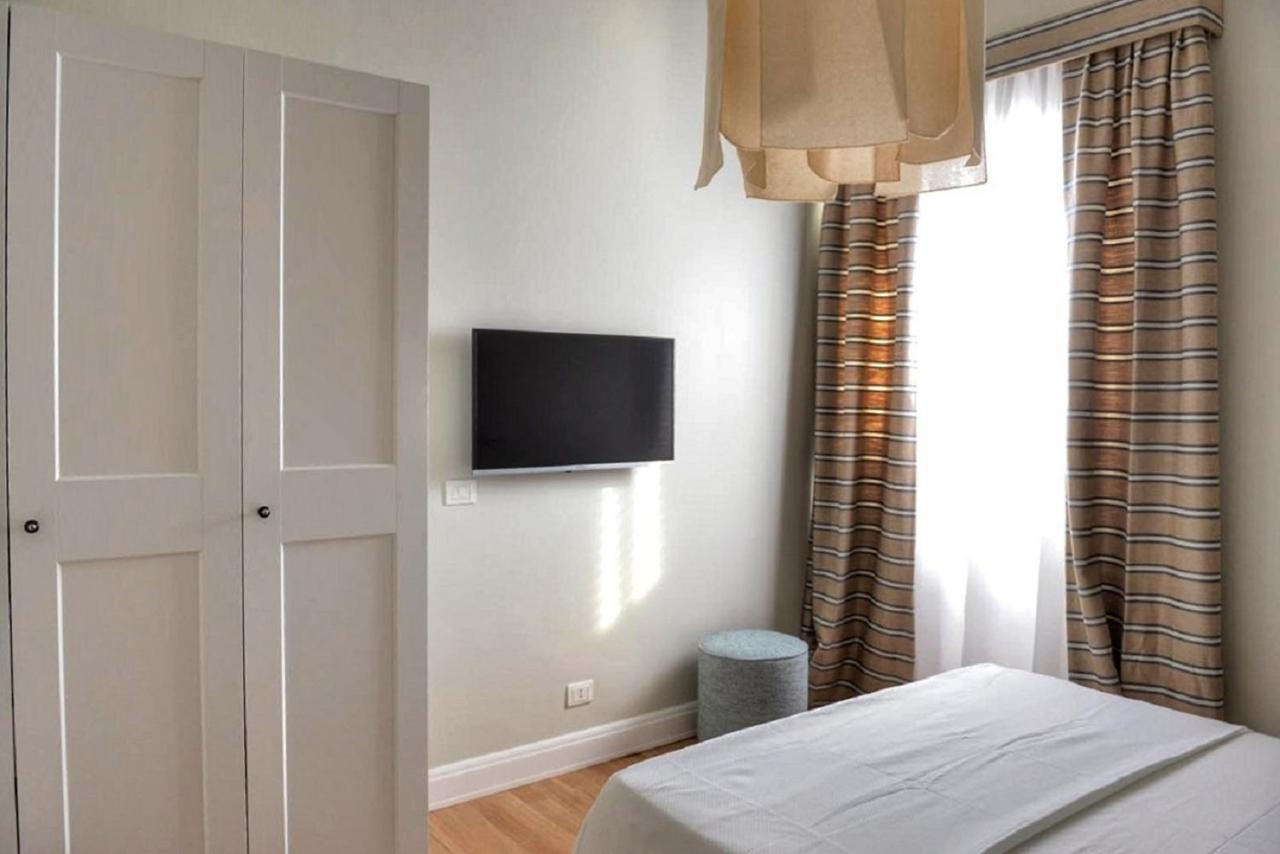 Domus D'Angelo B&B Формія Екстер'єр фото