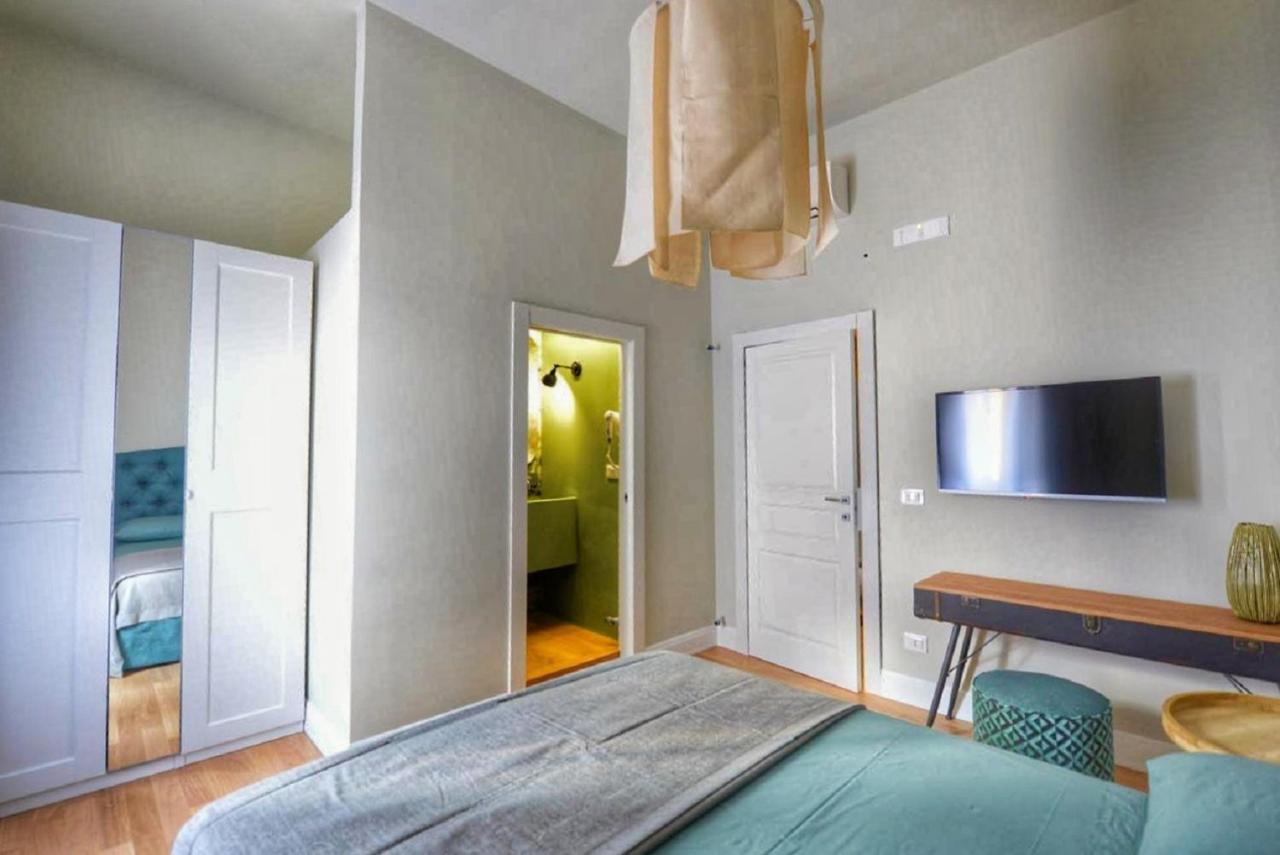Domus D'Angelo B&B Формія Екстер'єр фото