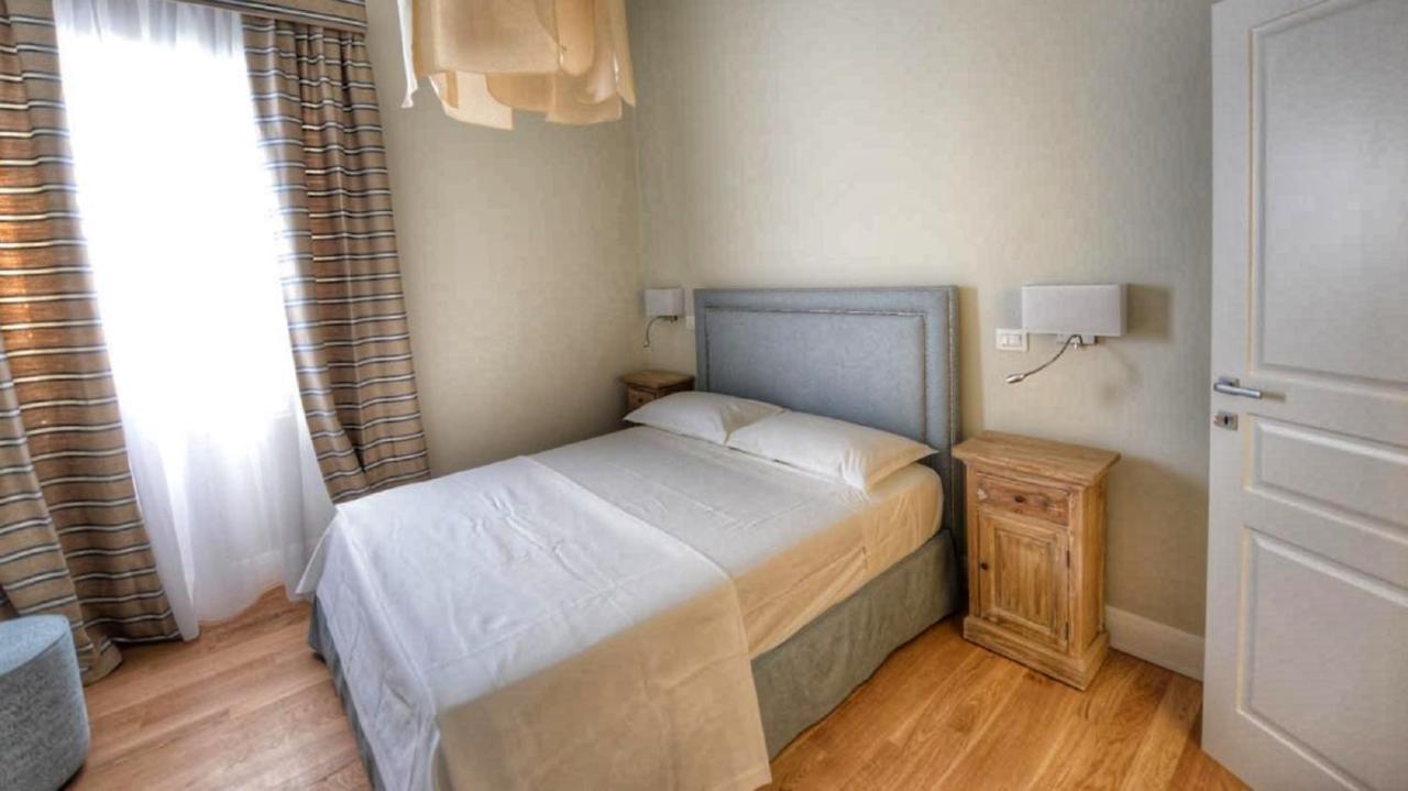 Domus D'Angelo B&B Формія Екстер'єр фото