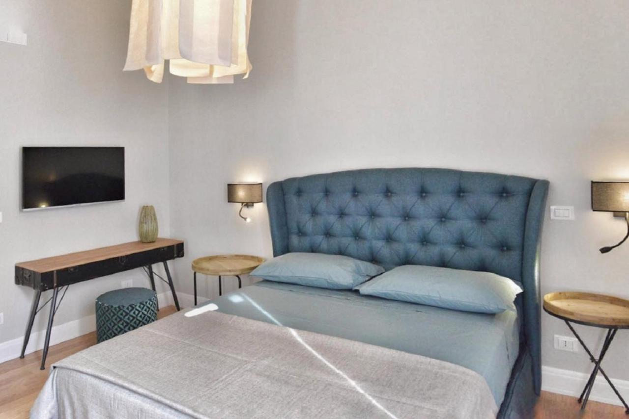 Domus D'Angelo B&B Формія Екстер'єр фото