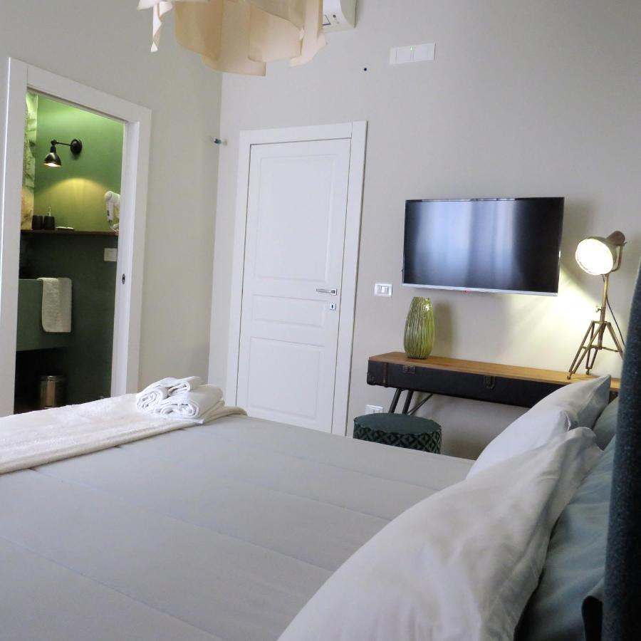 Domus D'Angelo B&B Формія Екстер'єр фото